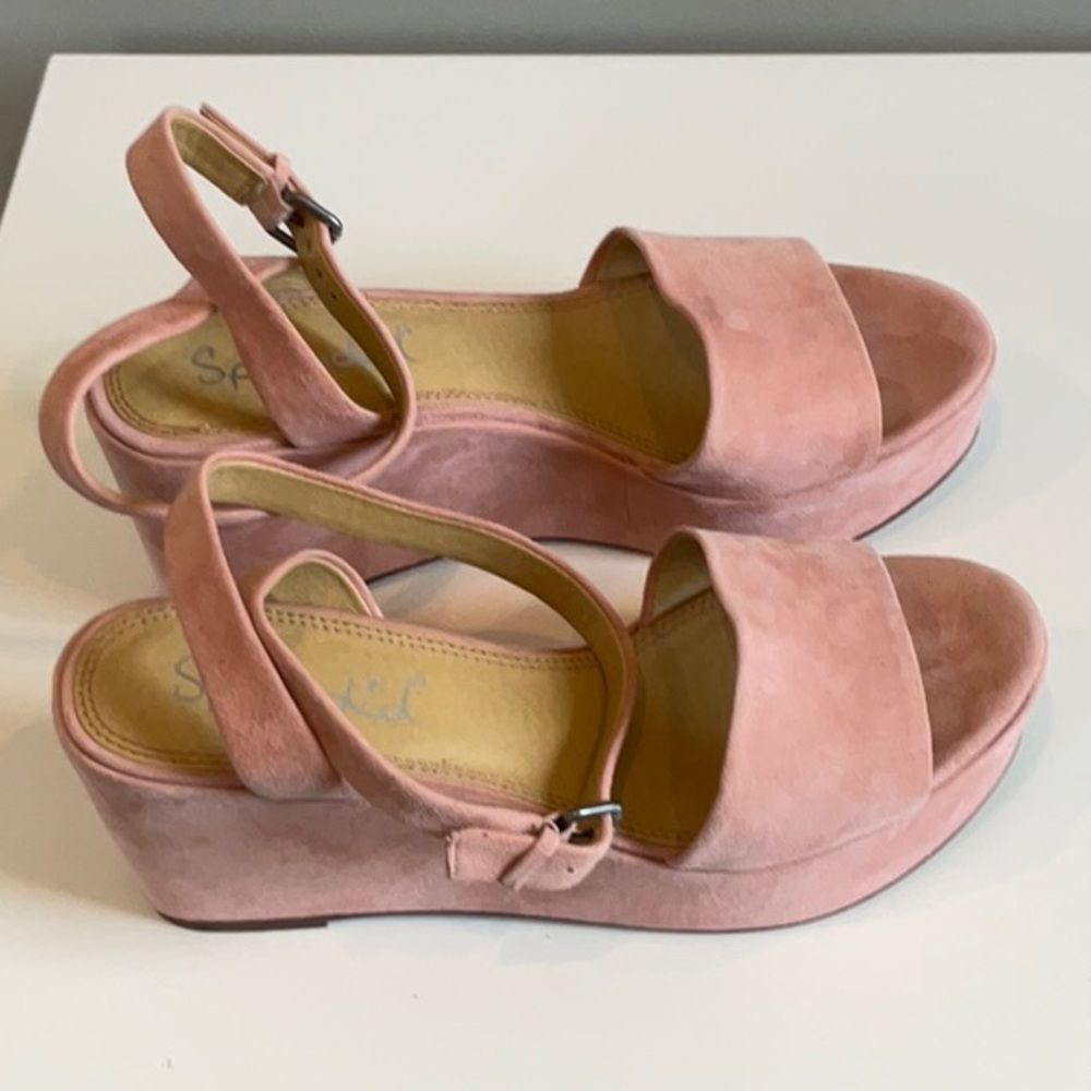 Seychelles Blush Suede Platform Sandals